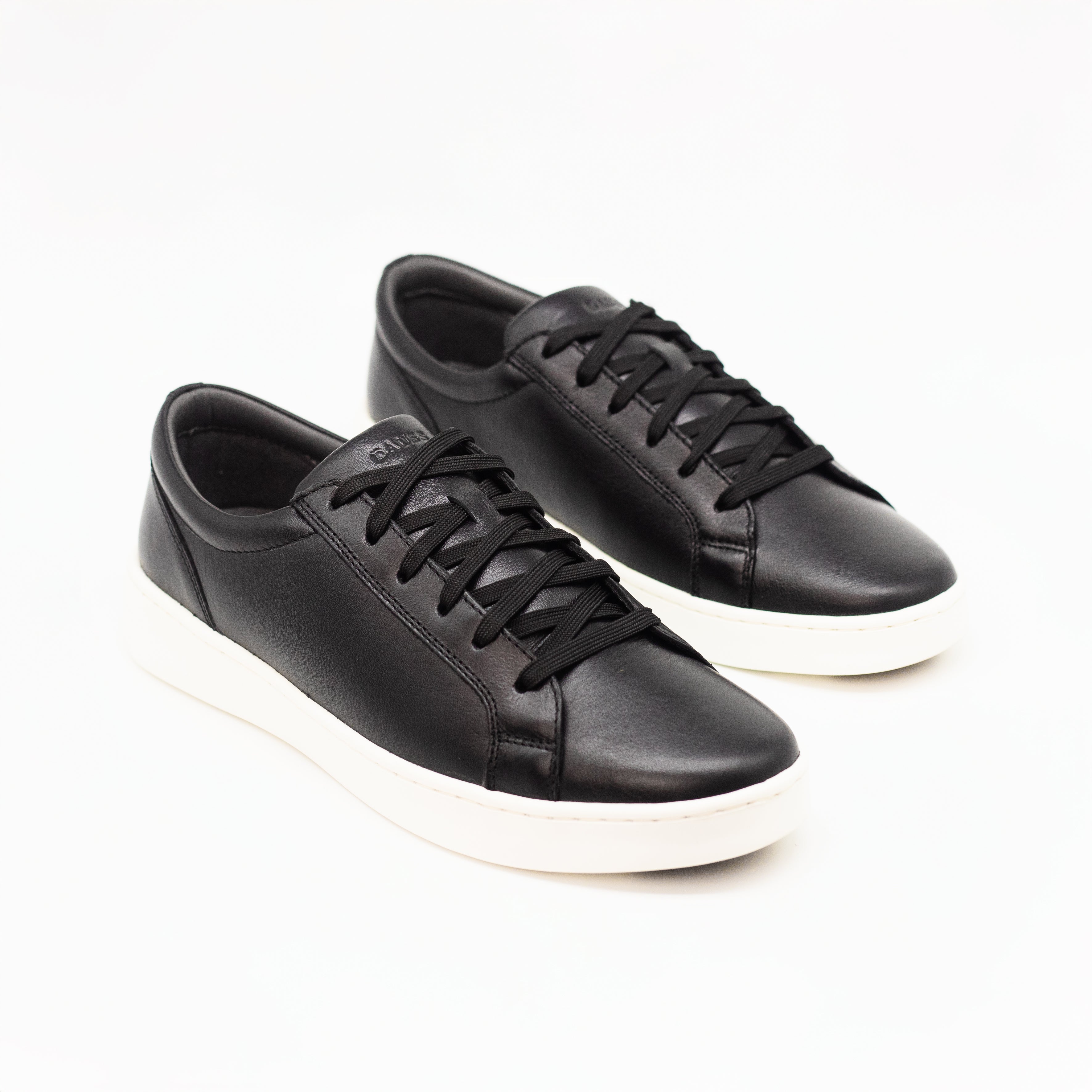 Mateo - Zapatillas Float  Negras de Cuero